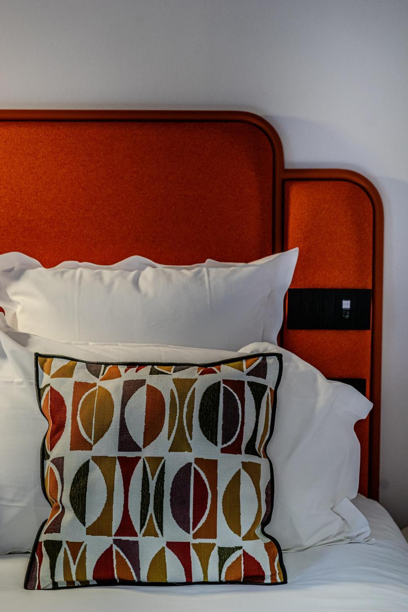 Cosy Double Room,1634396100:JPEG