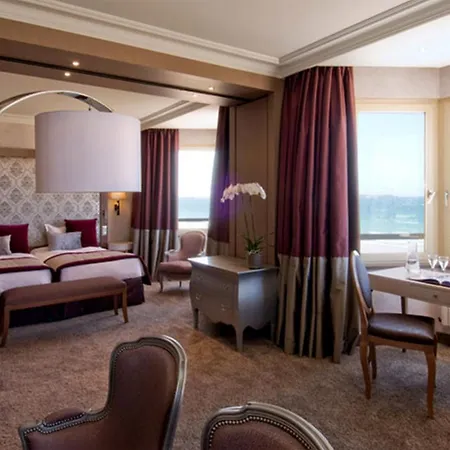 Grand Hôtel Des Thermes-3